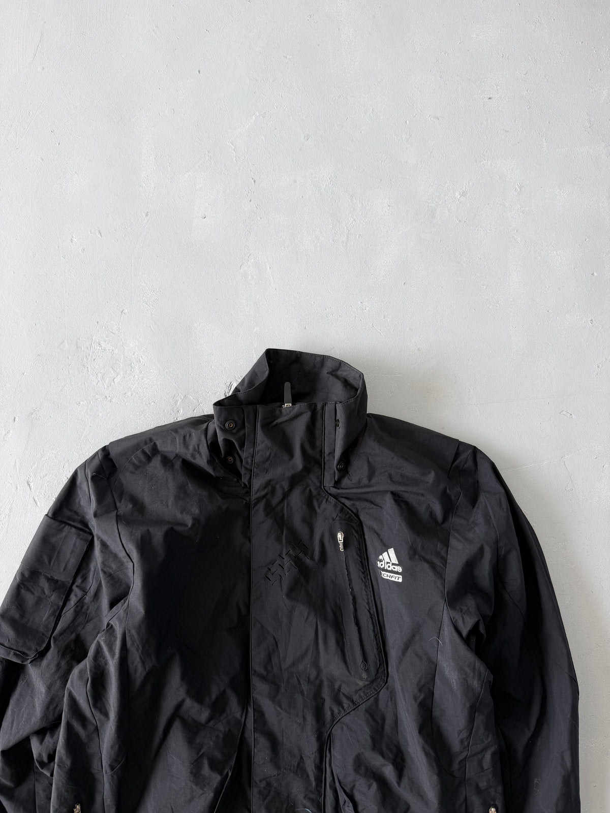 ADIDAS TECH FIT JACKET -