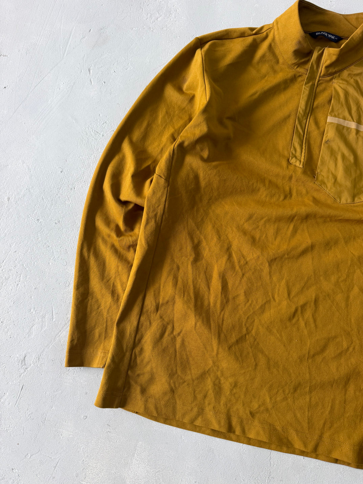 BLACK YALK HIKING TEE - M