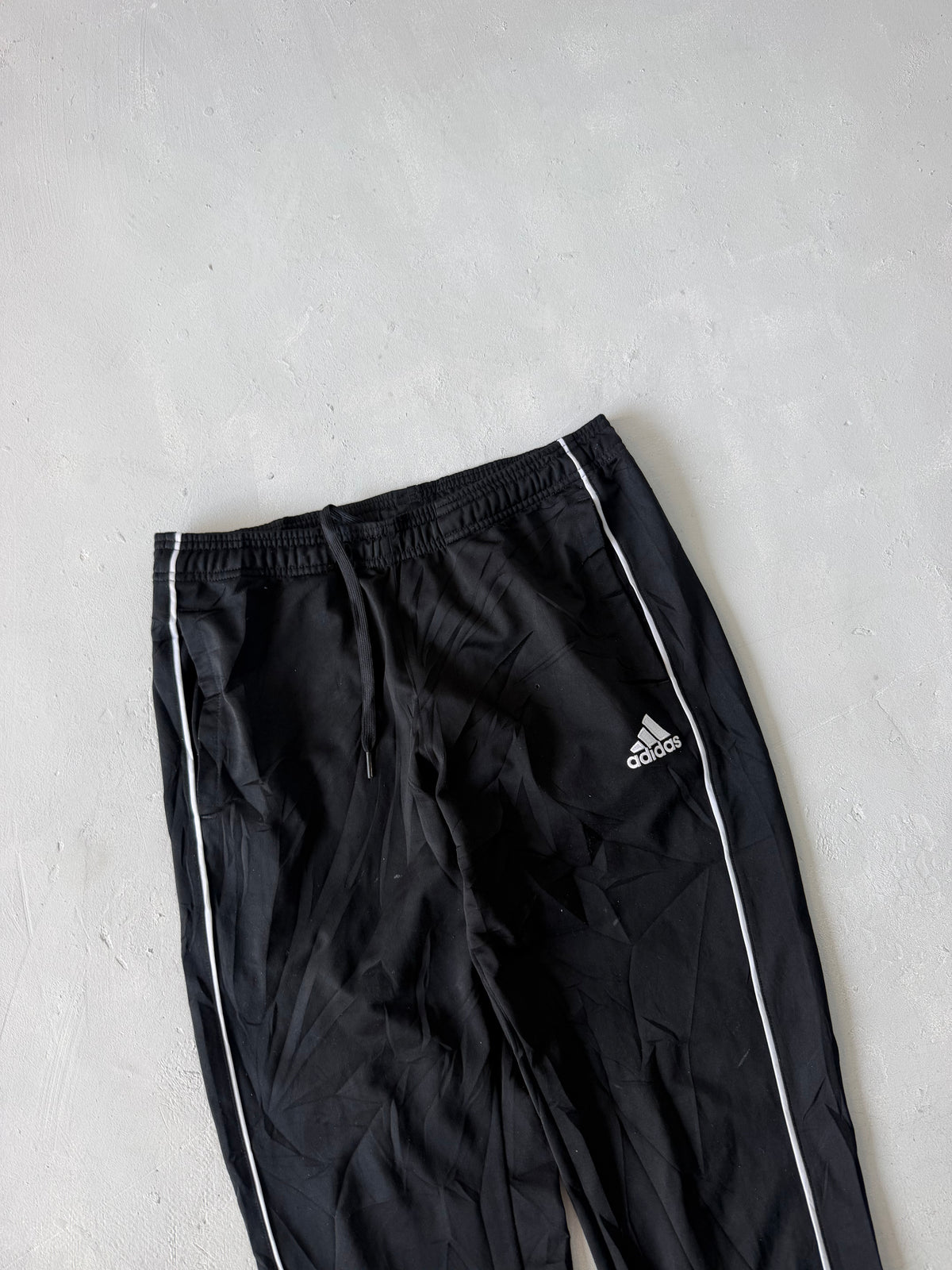 VINTAGE ADIDAS TRACK PANT - M
