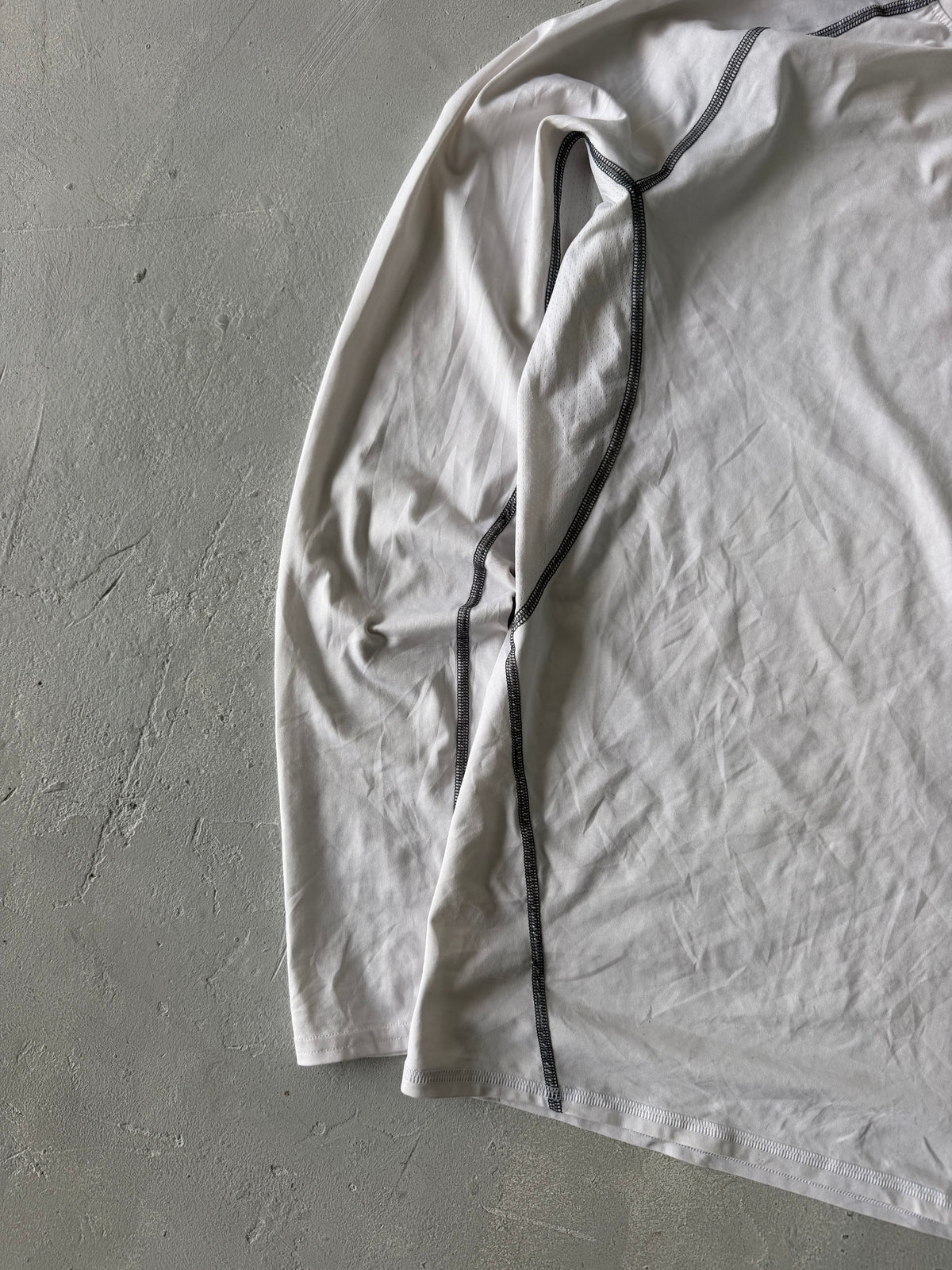 UNDER ARMOUR COMPRESSION TEE - L