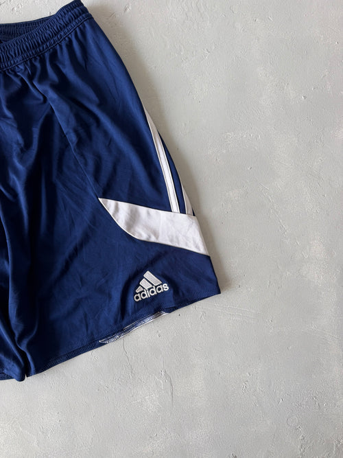 00S ADIDAS STRIPED SHORTS - S