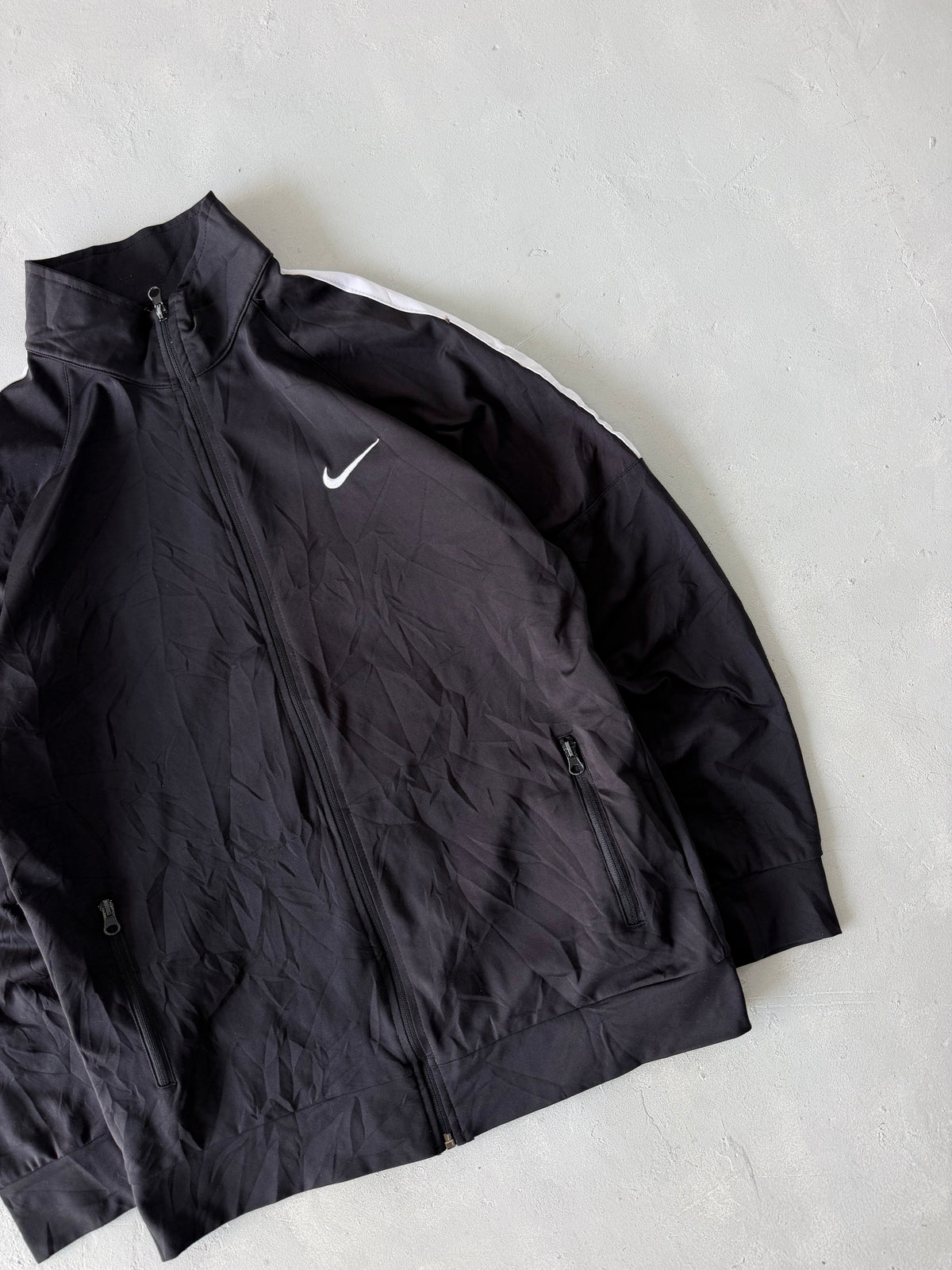 VINTAGE NIKE JACKET - M