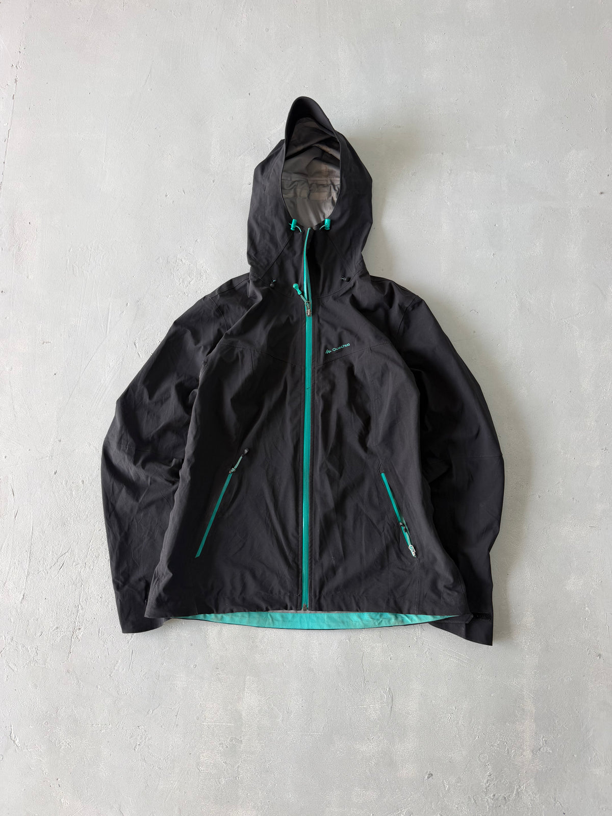 QUECHUA HIKING JACKET  - M