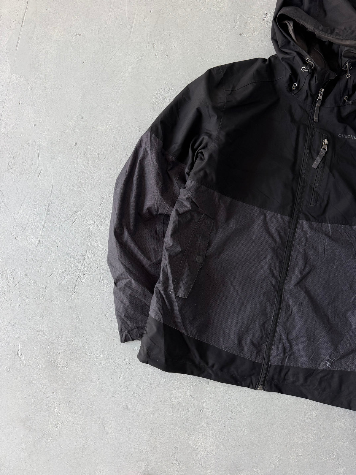 QUECHUA HOODED HIKING JACKET -