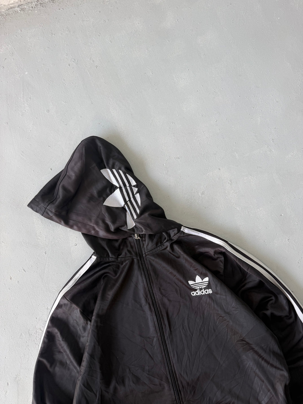 ADIDAS STRIPED JACKET - M