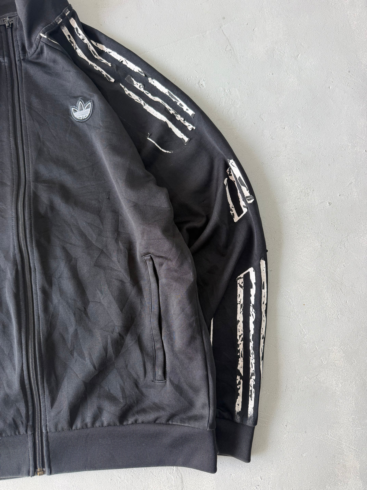 ADIDAS ORGINALS STRIPED JACKET - M