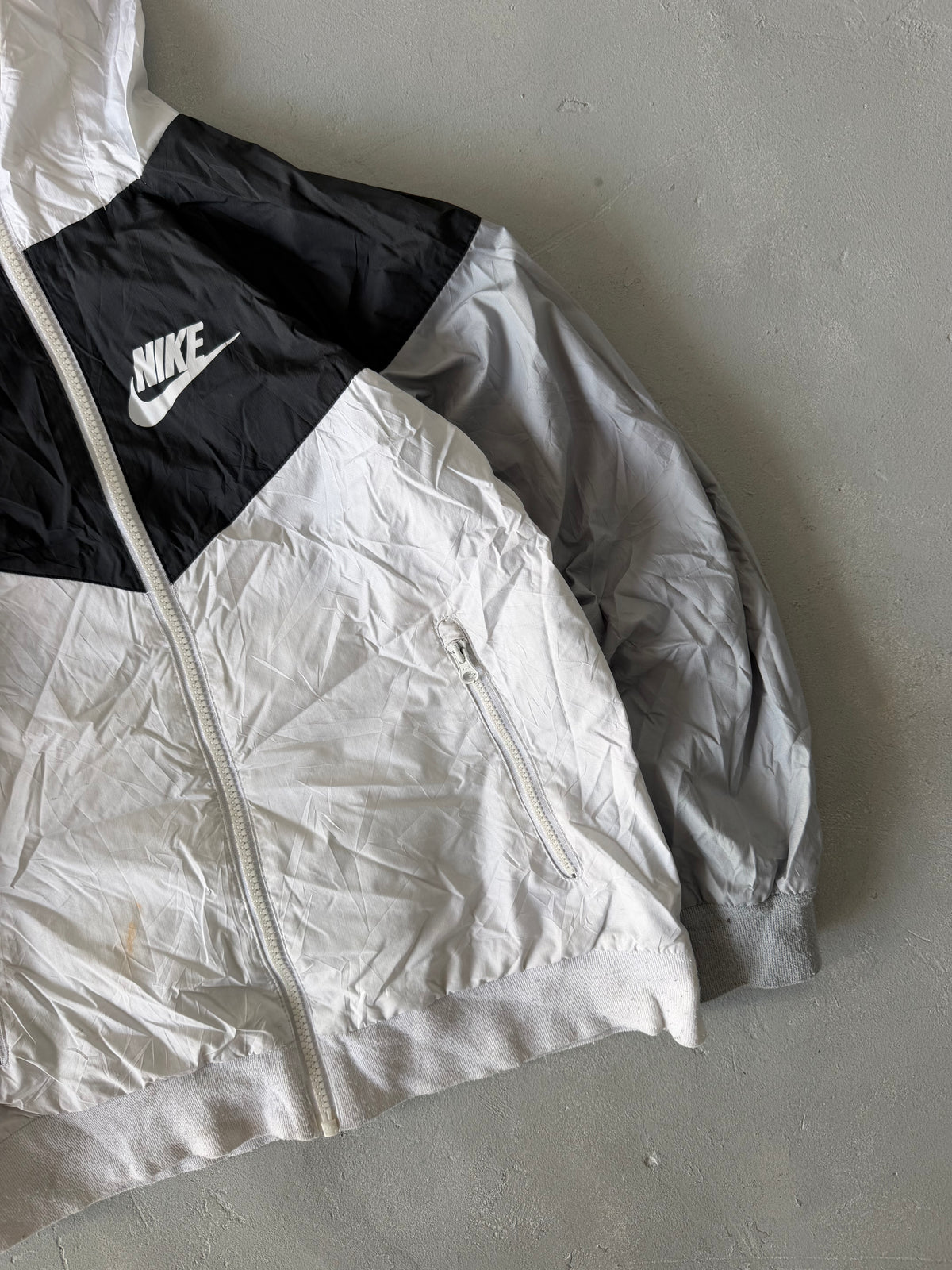 NIKE HOODED JACKET - XXS