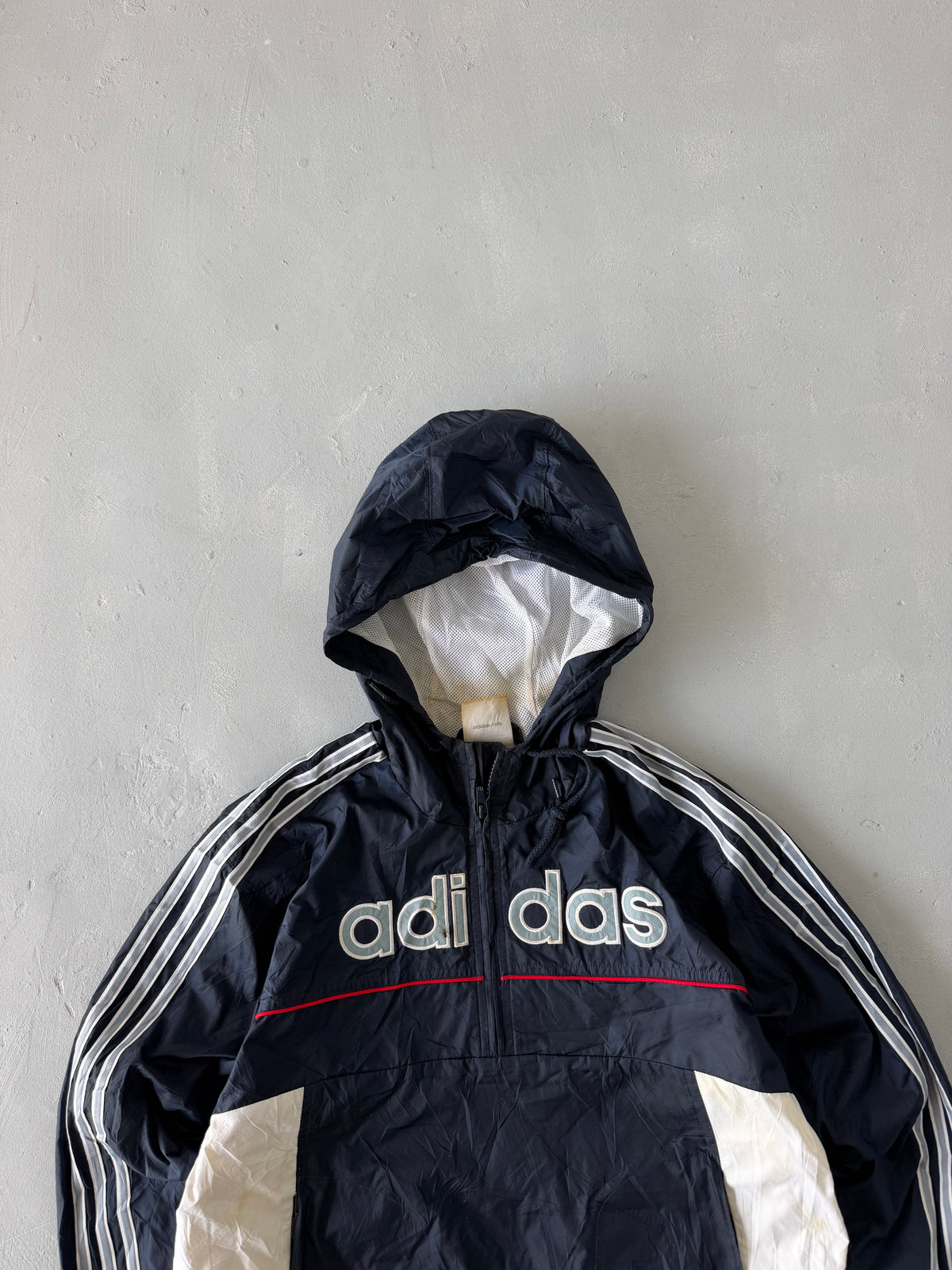 ADIDAS STRIPED SPELLOUT JACKET - M