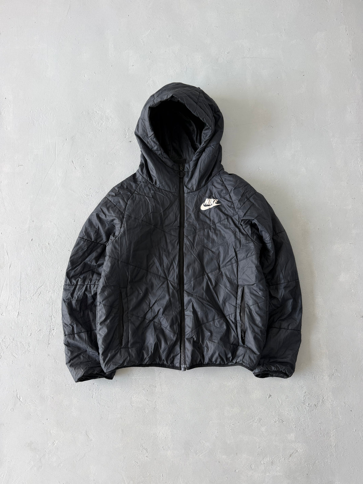 NIKE HOODED PUFFER JACKET -