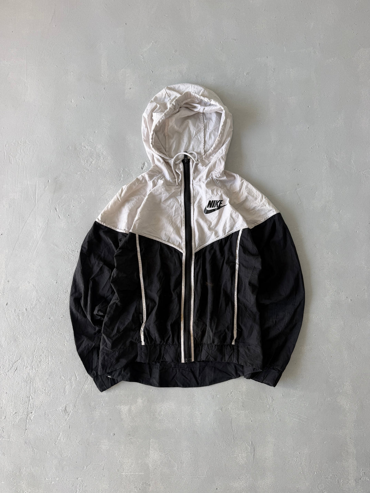 NIKE HOODED JACKET - XS