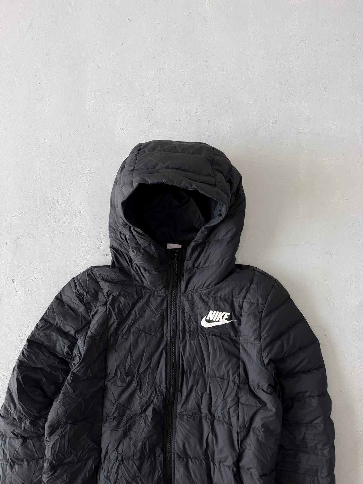 NIKE HOODED PUFFER JACKET -