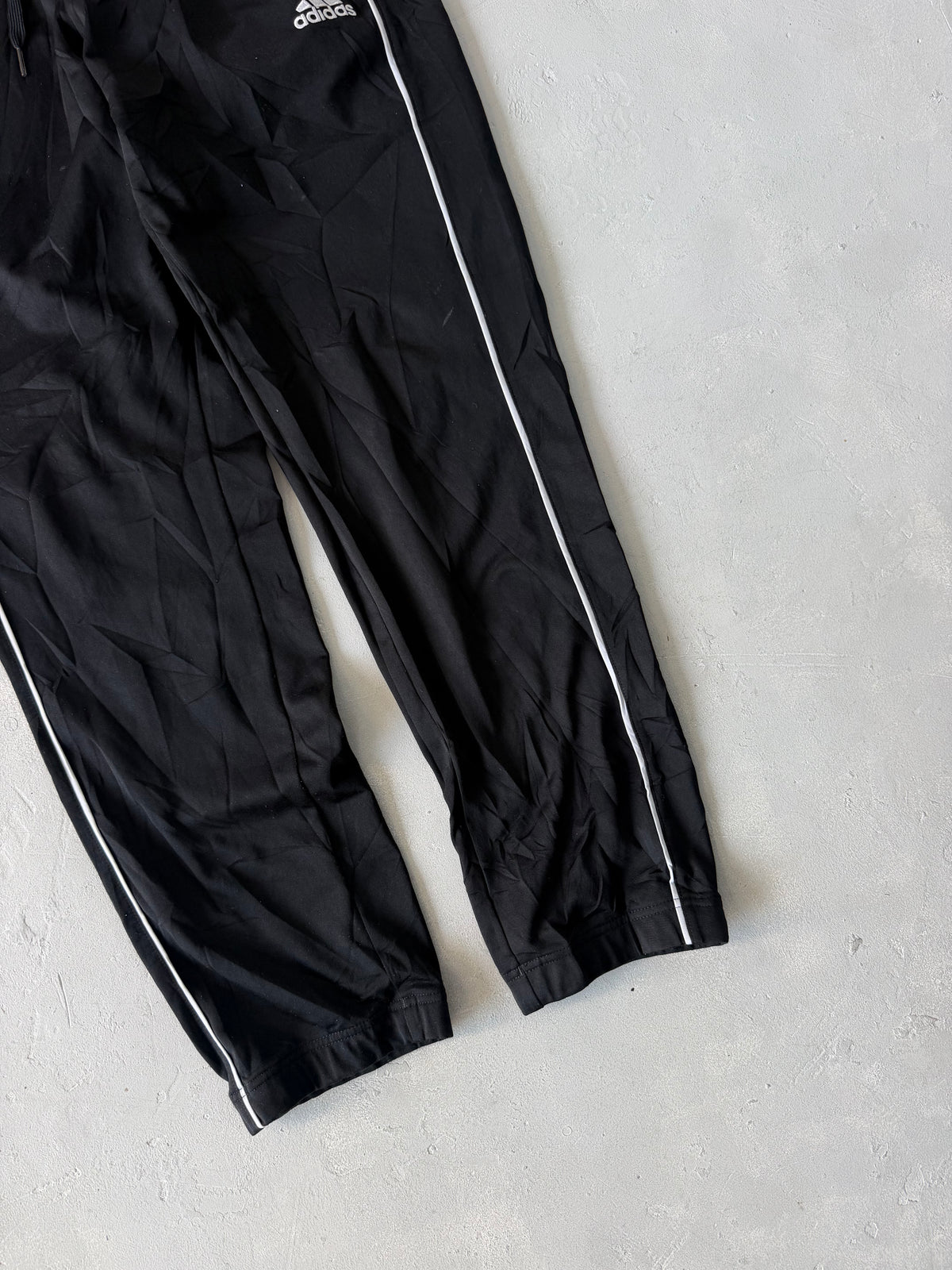 VINTAGE ADIDAS TRACK PANT - M