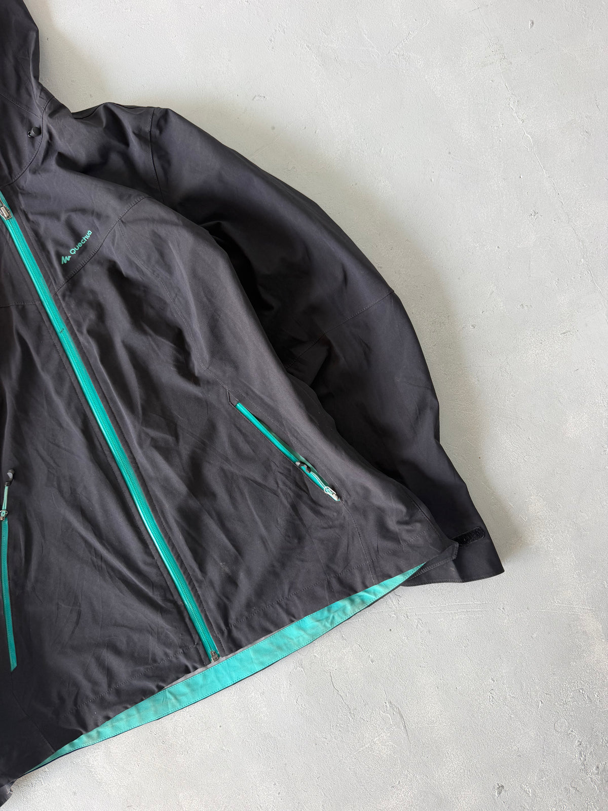 QUECHUA HIKING JACKET  - M