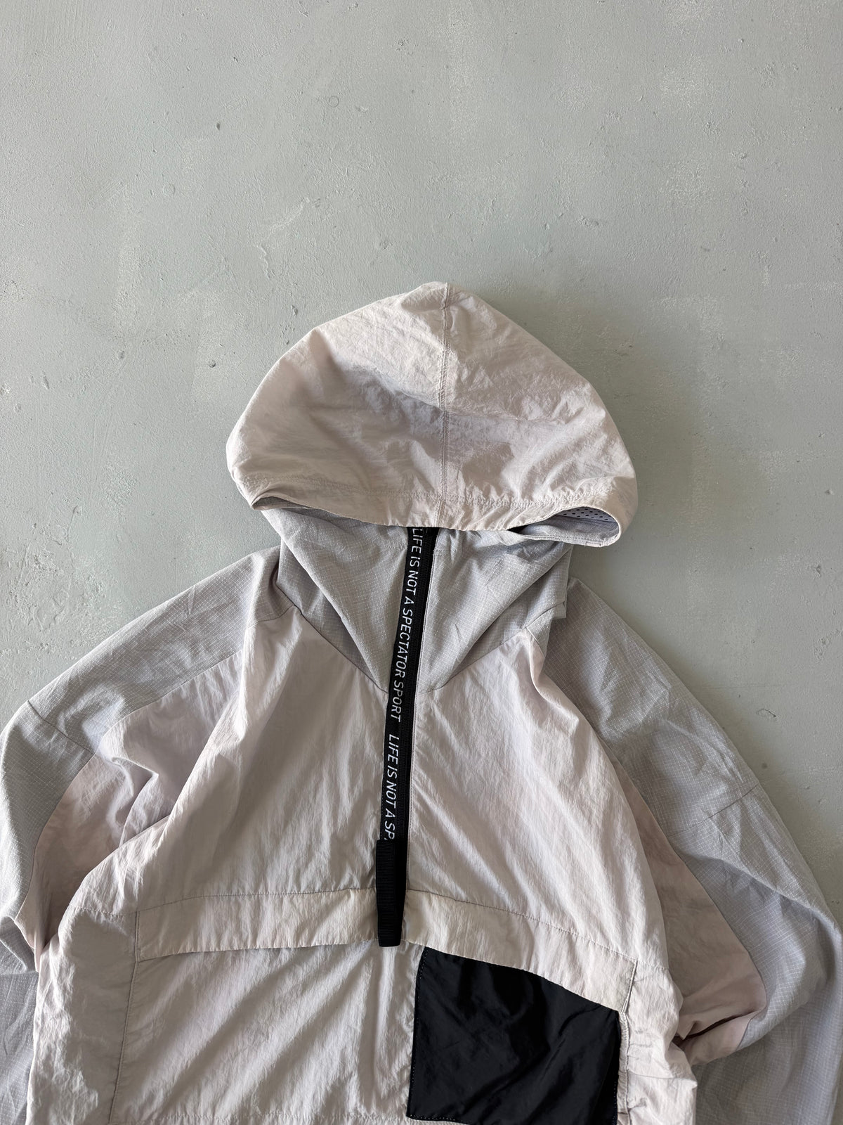 REEBOK HOODED JACKET - XL