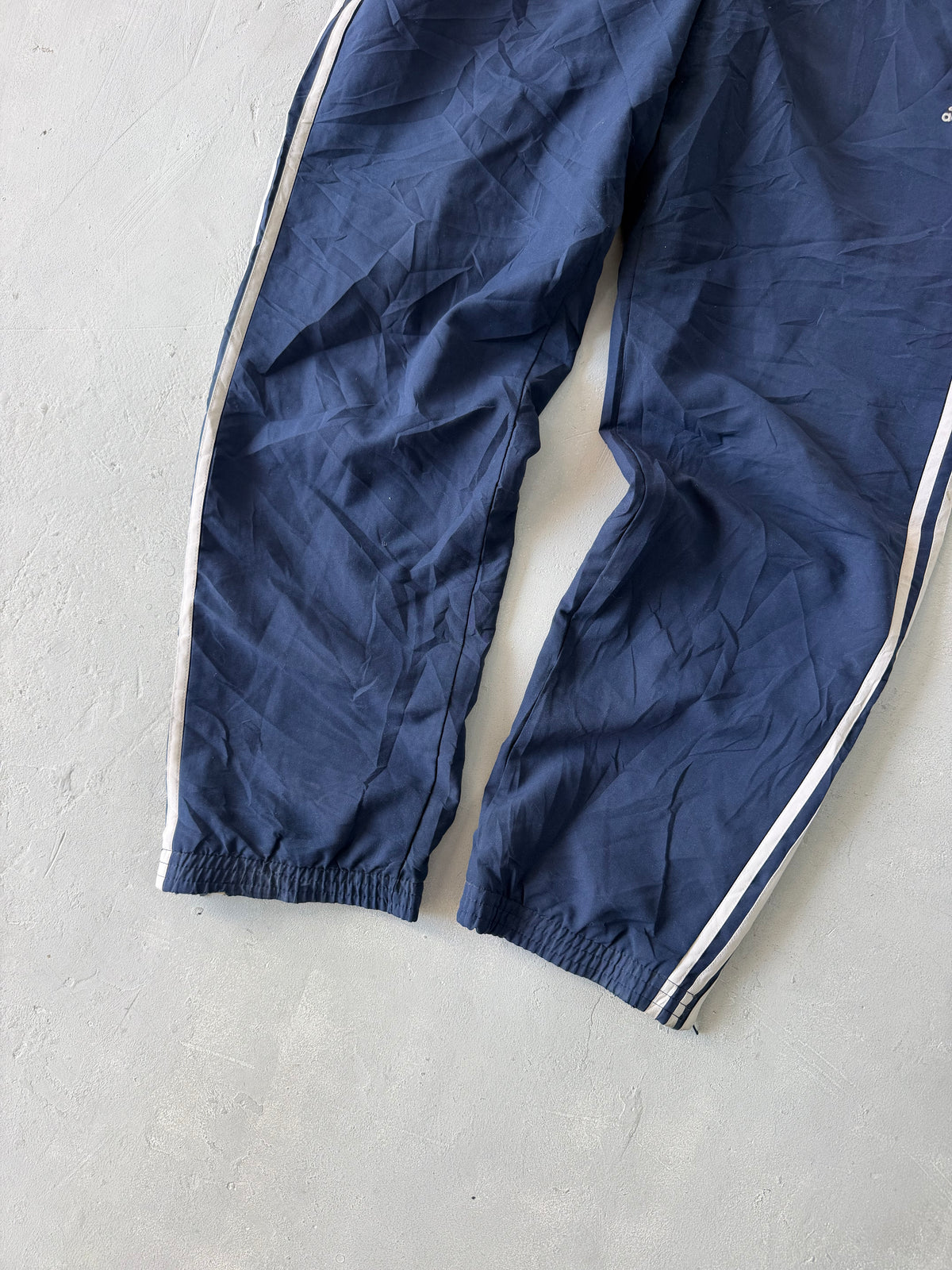 ADIDAS STRIPED TRACK PANT - XL