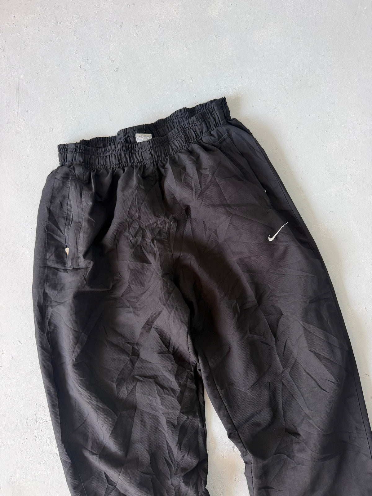 NIKE TRACK PANT - M