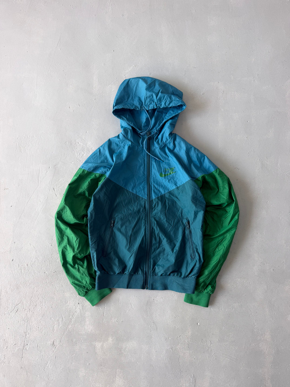 NIKE HOODED JACKET - XS