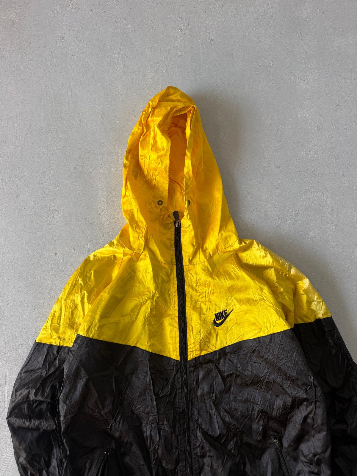 NIKE HOODED JACKET - M