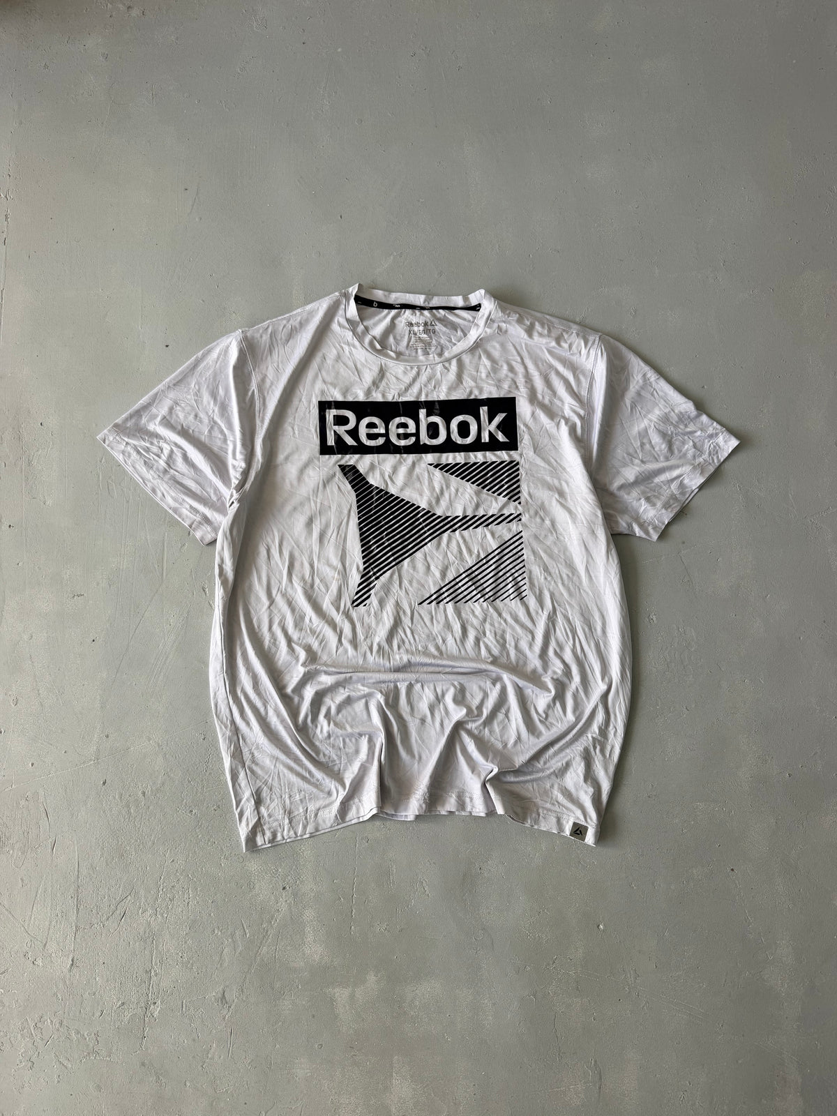 REEBOK DRI FIT TEE - XL