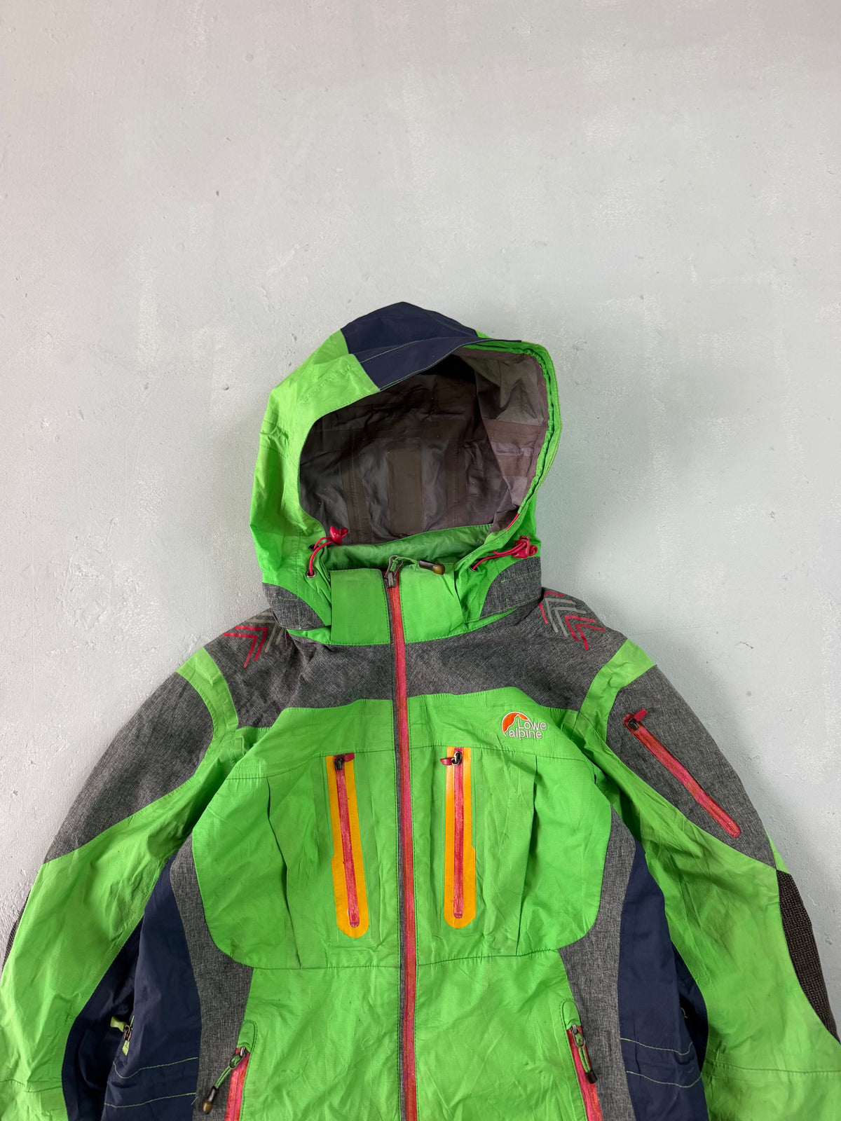 LOW ALPINE HOODED JACKET - S