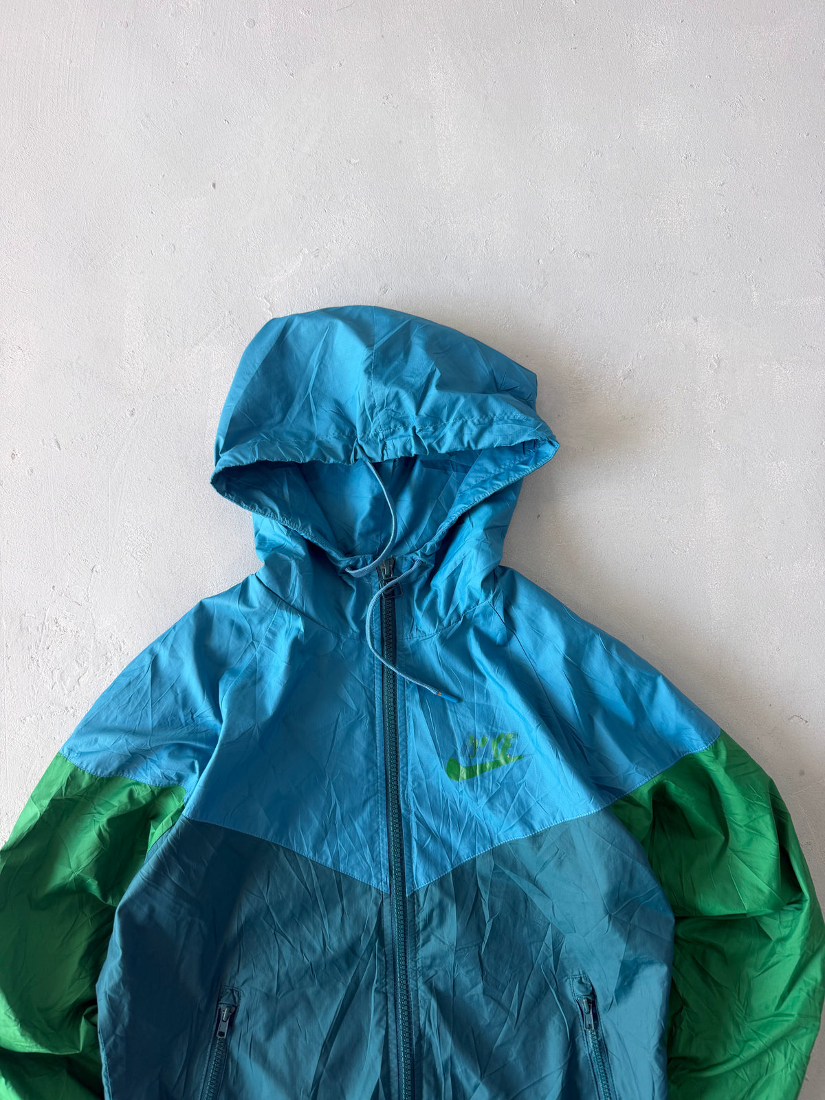 NIKE HOODED JACKET - XS