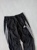 ADIDAS STRIPED TRACK PANT - M