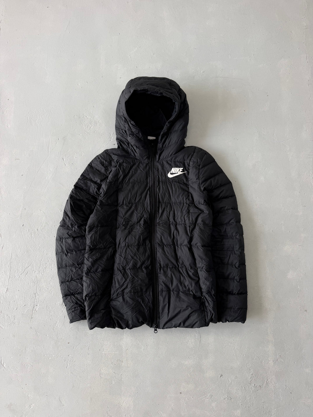 NIKE HOODED PUFFER JACKET -