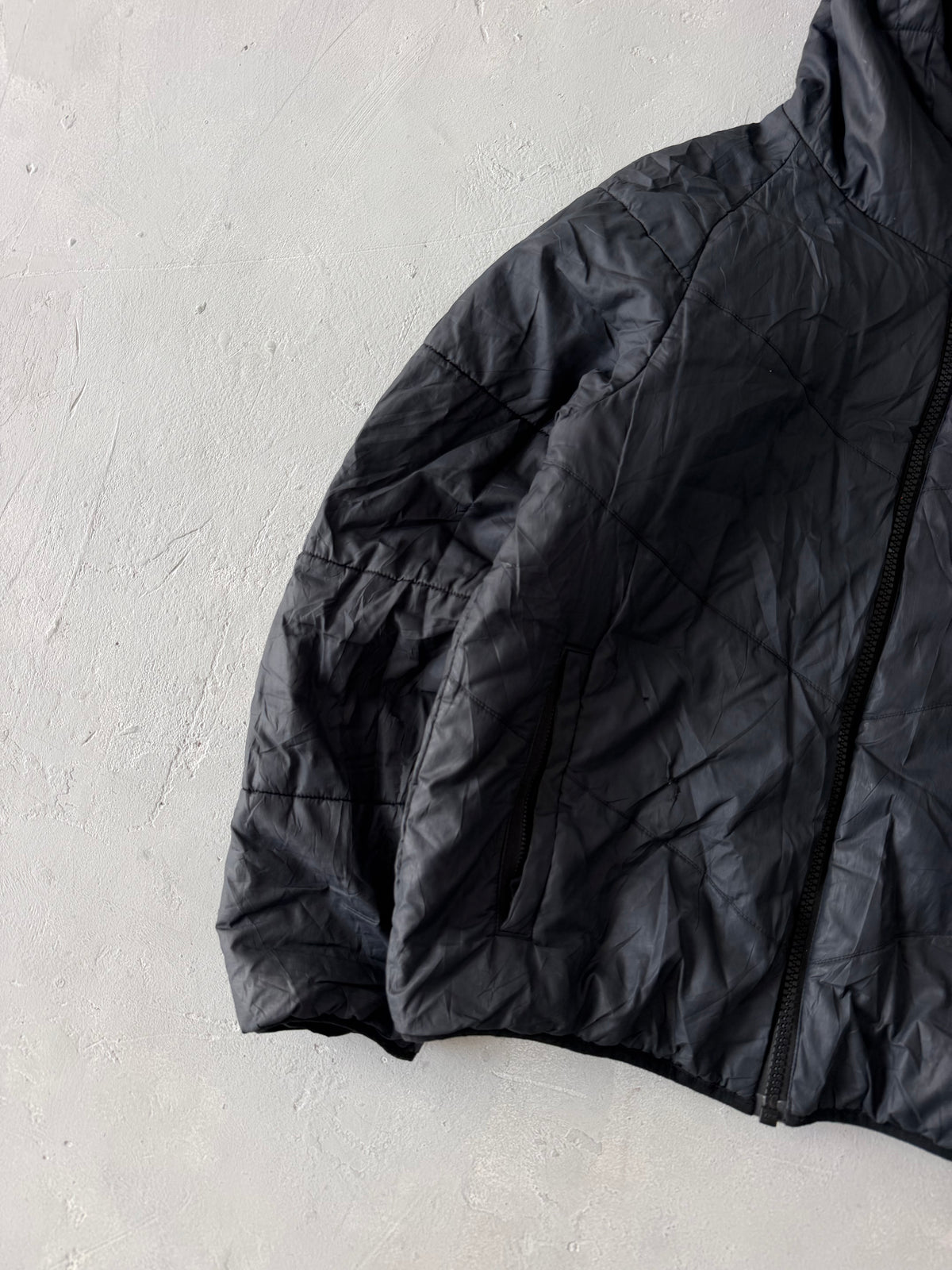 NIKE HOODED PUFFER JACKET -