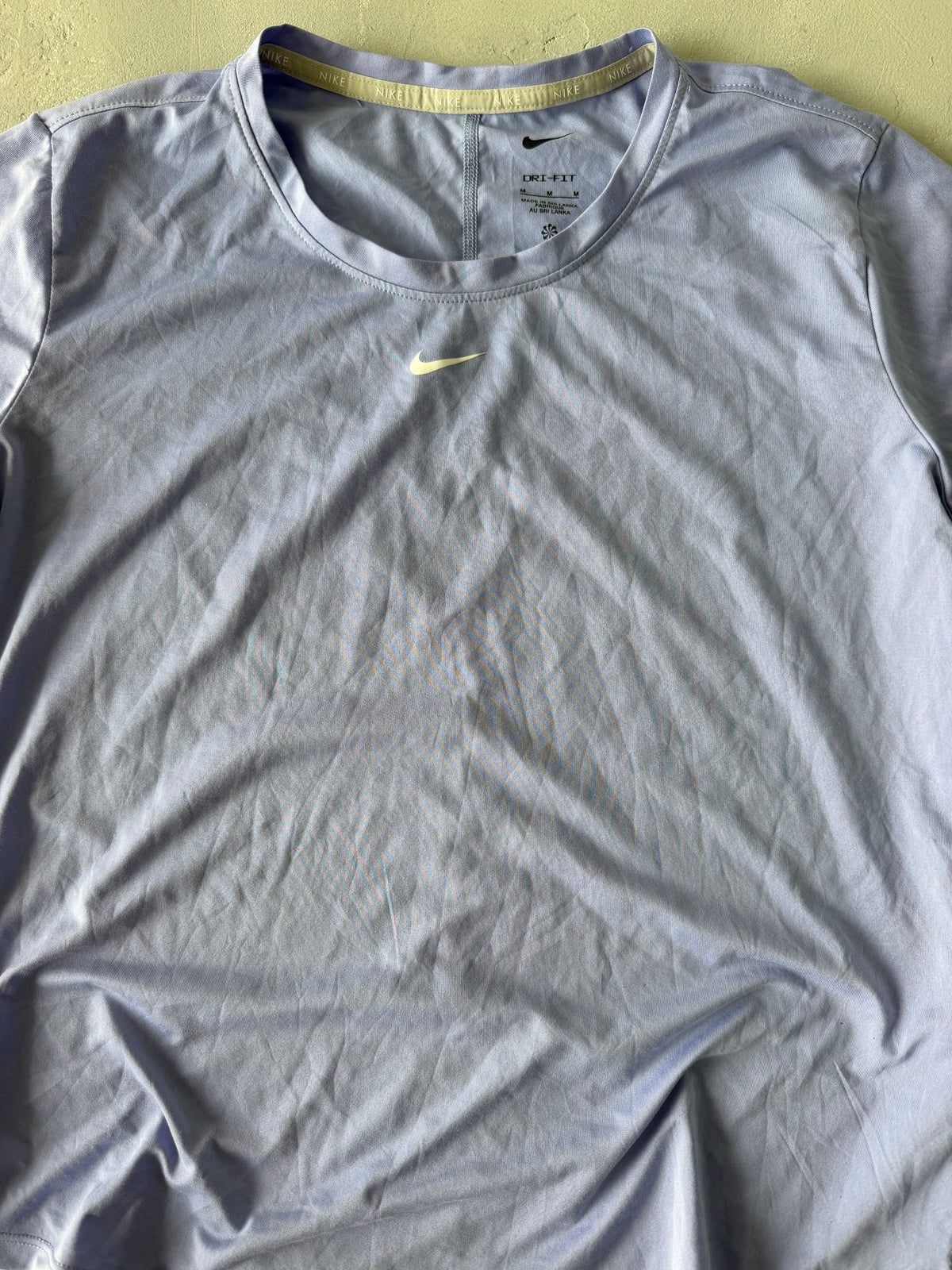 NIKE DRI FIT TEE -