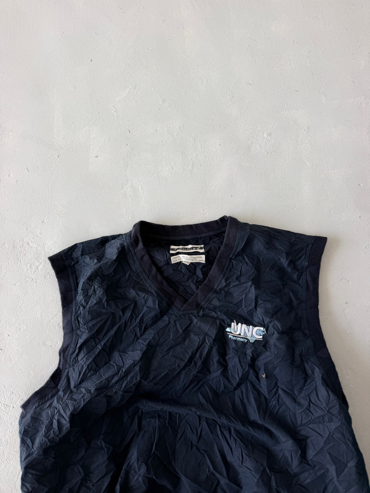 IZOD PULL OVER VEST - XL