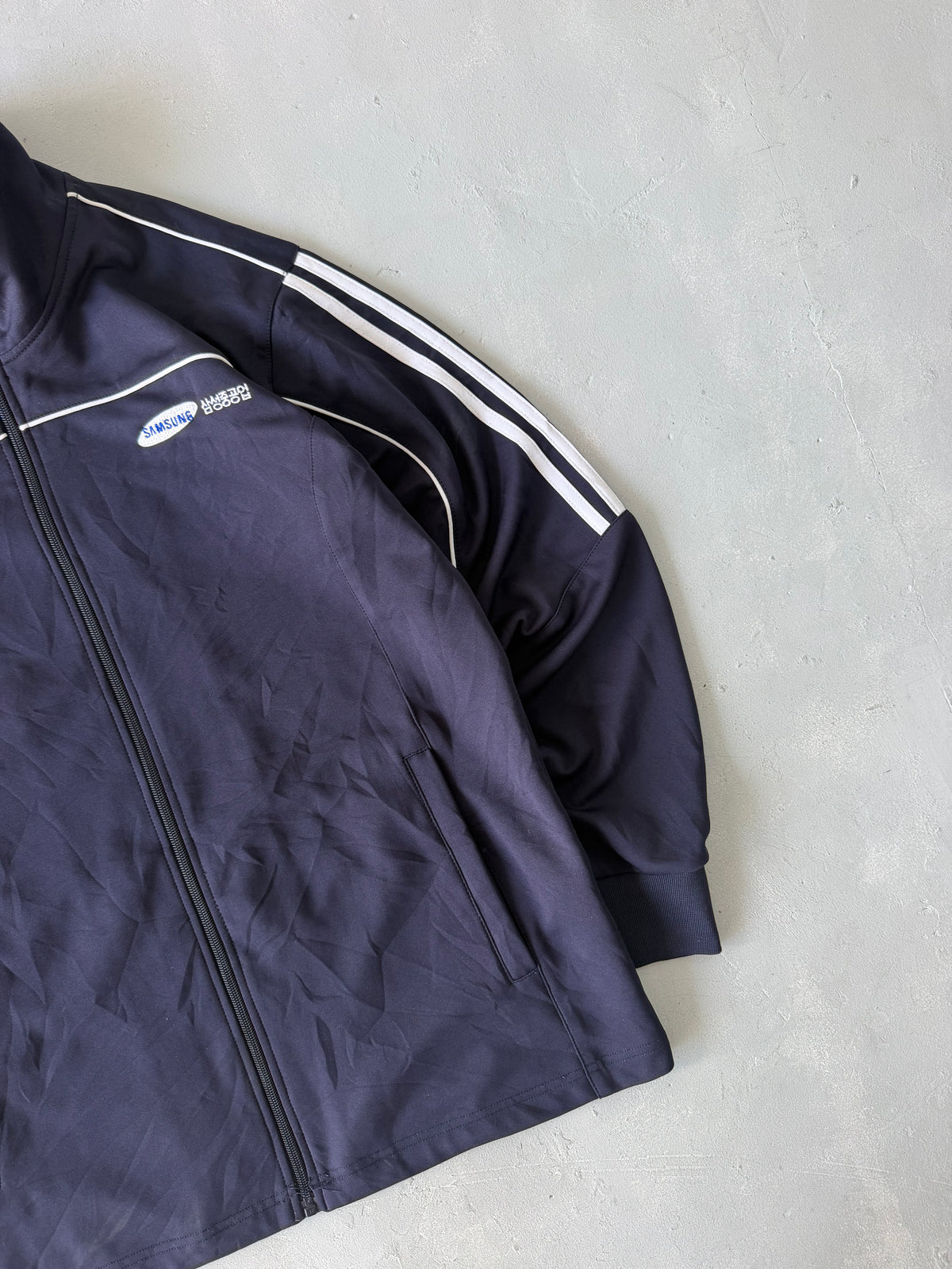 ADIDAS STRIPED JACKET - M