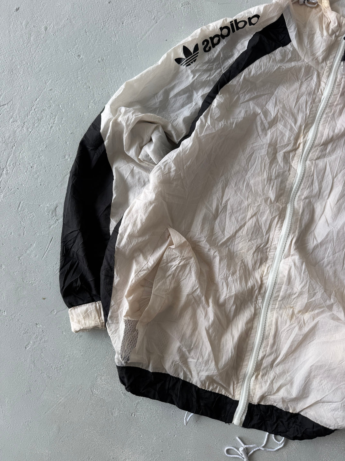 ADIDAS HOODED LOGO JACKET -