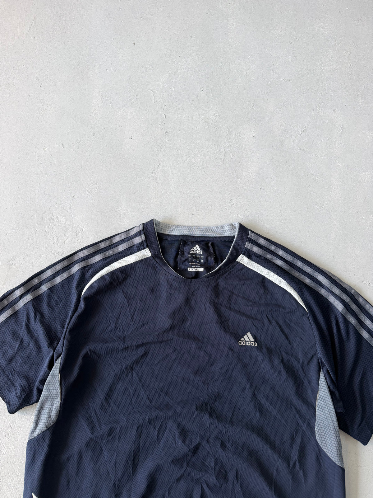 ADIDAS STRIPED TEE - L