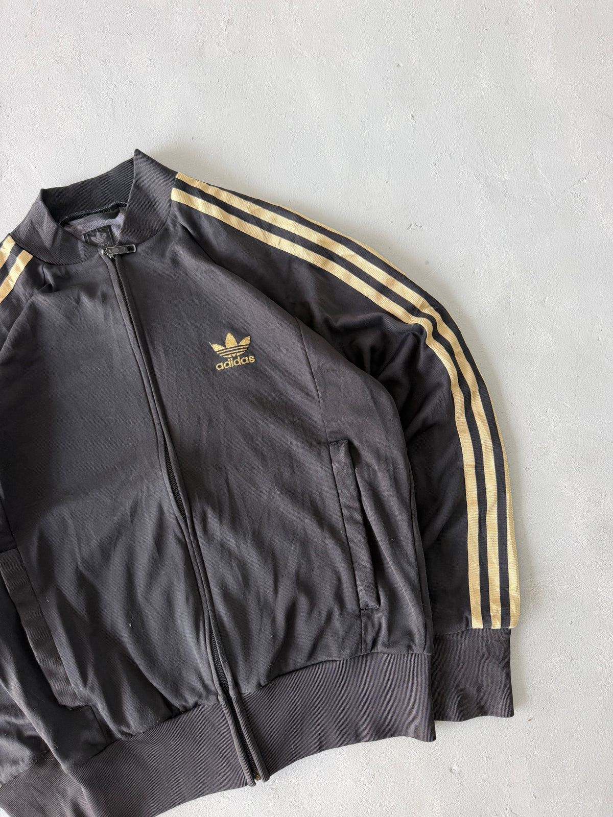 ADIDAS STRIPED JACKET - M
