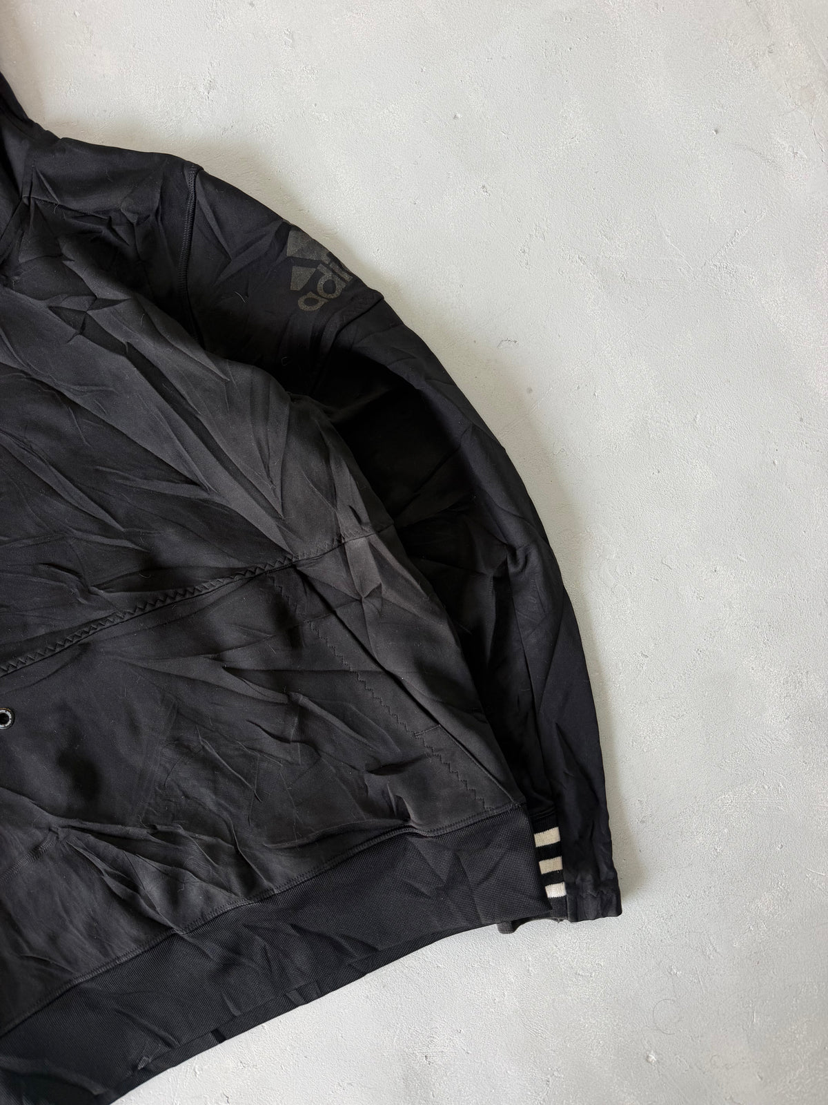 ADIDAS TECH HOODIE - M
