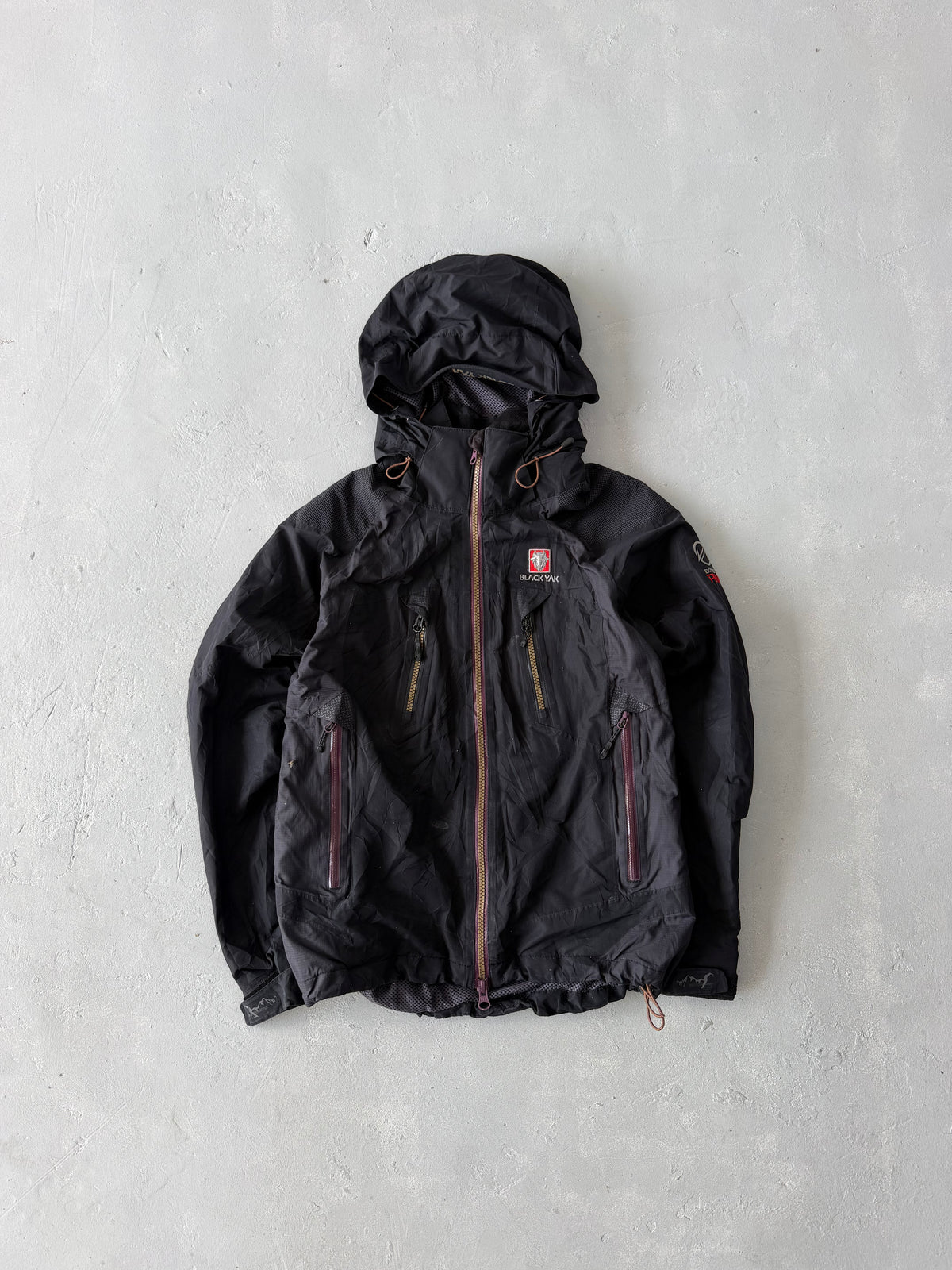 BLACK YAK SHELL JACKET -