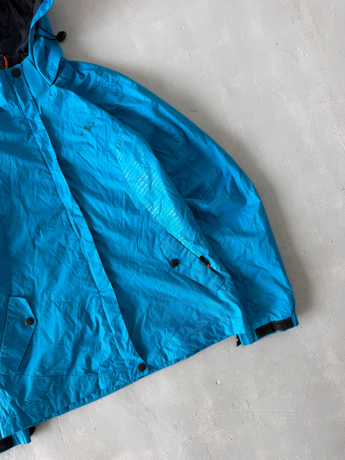 OUTDOOR HIKING JACKET - M