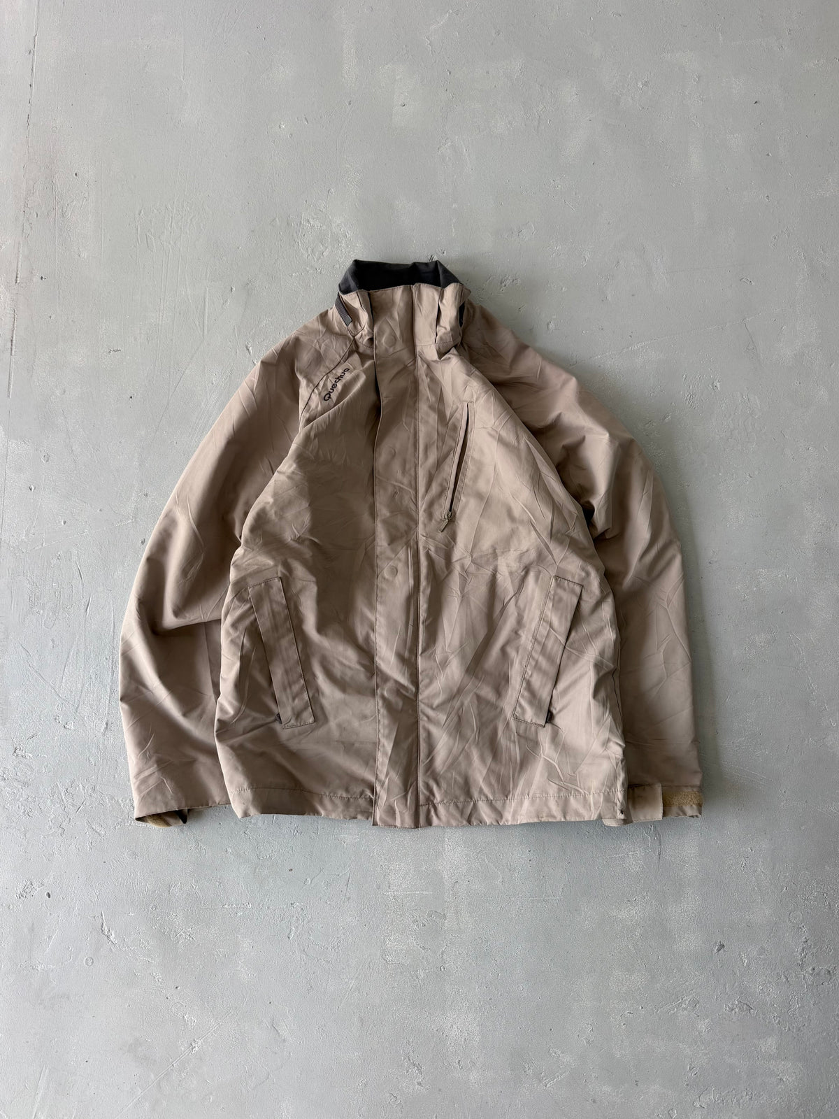 QUECHUA HIKING JACKET -