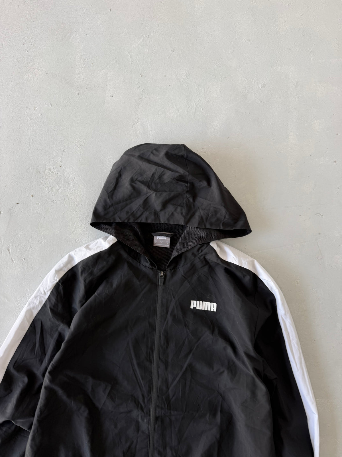 PUMA HOODED JACKET - M