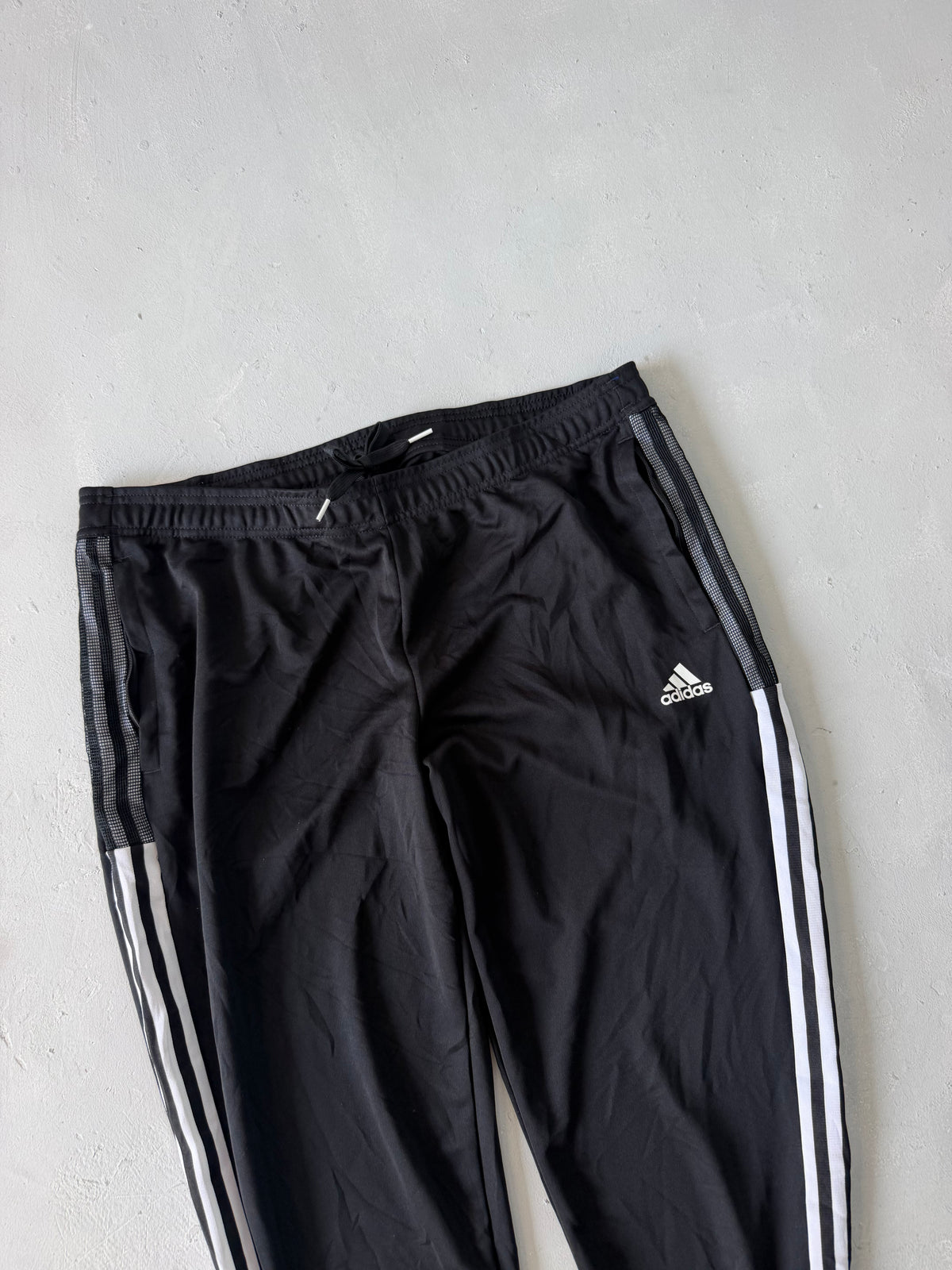 ADIDAS STRIPED TRAINING PANT - L