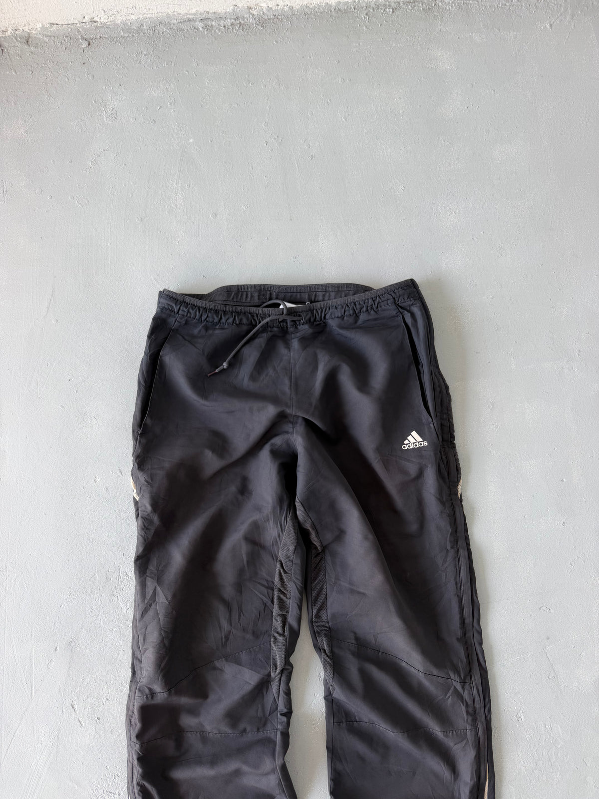 ADIDAS BAGGY TRACK PANT - M