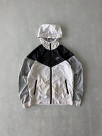 NIKE HOODED JACKET - M
