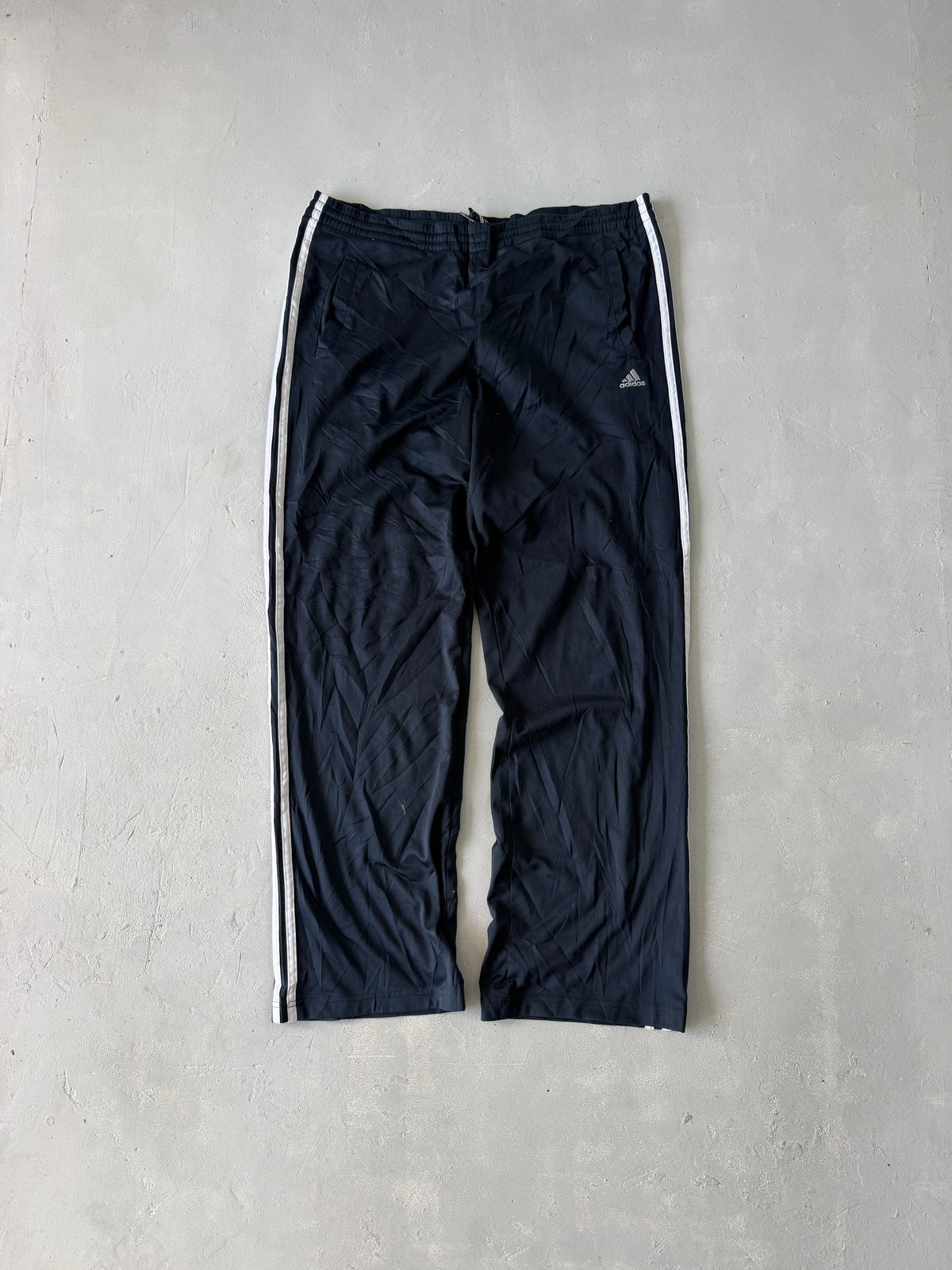 ADIDAS STRIPED TRACK PANT - XL