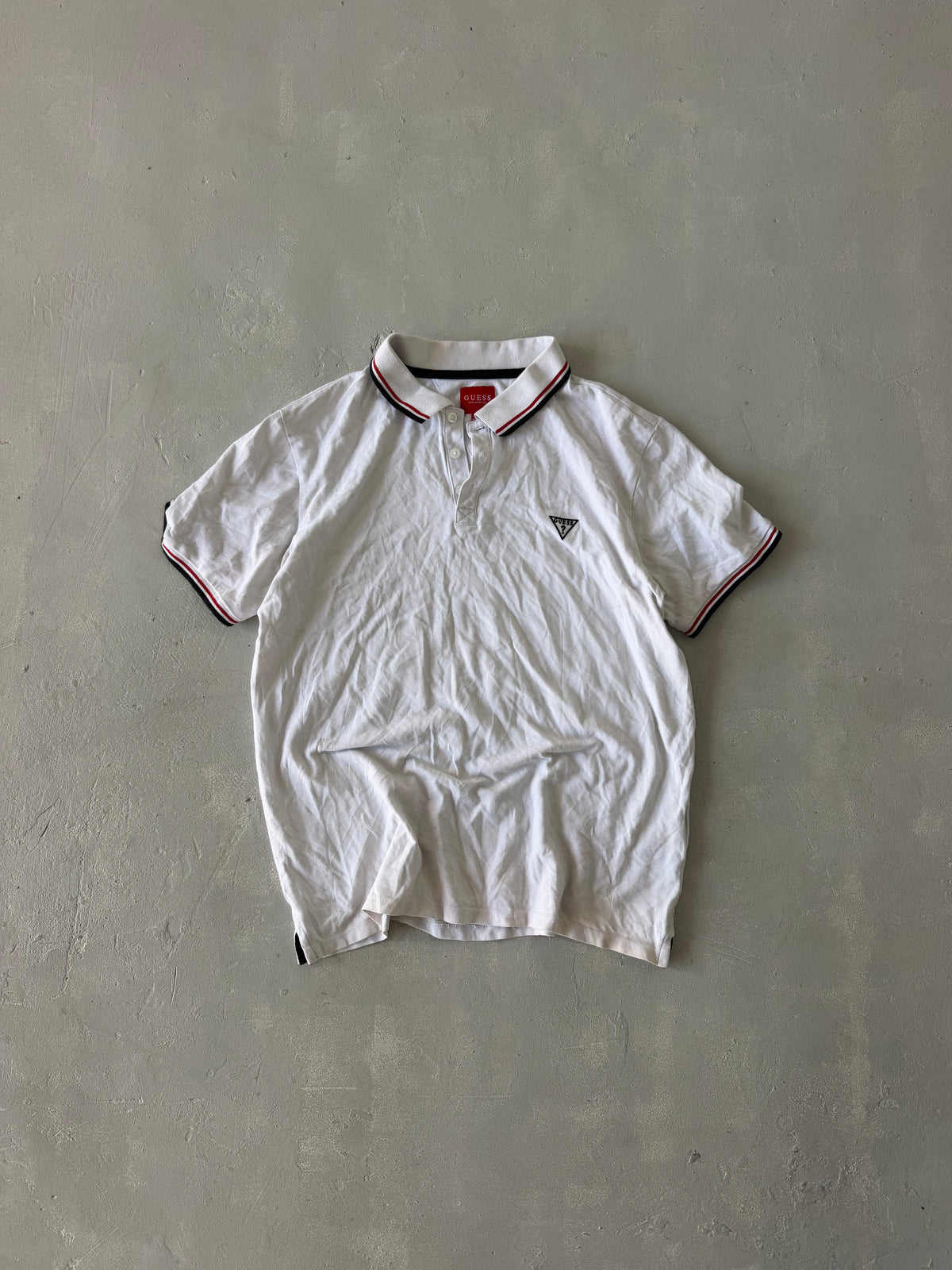 GUESS POLO TEE - M