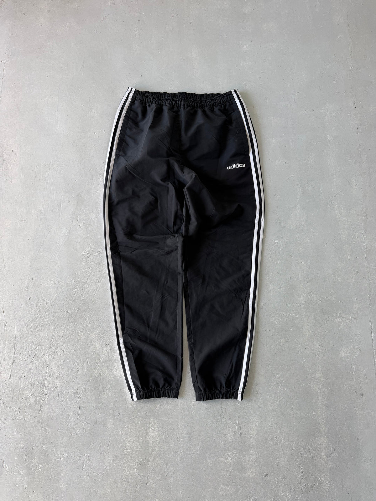 ADIDAS STRIPED TRACK PANT - M