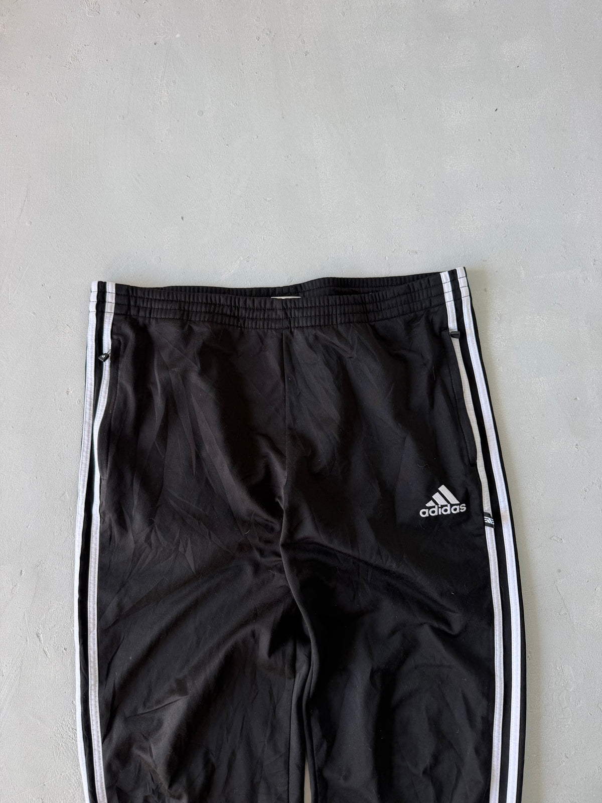 ADIDAS STRIPED TRACK PANT - XL