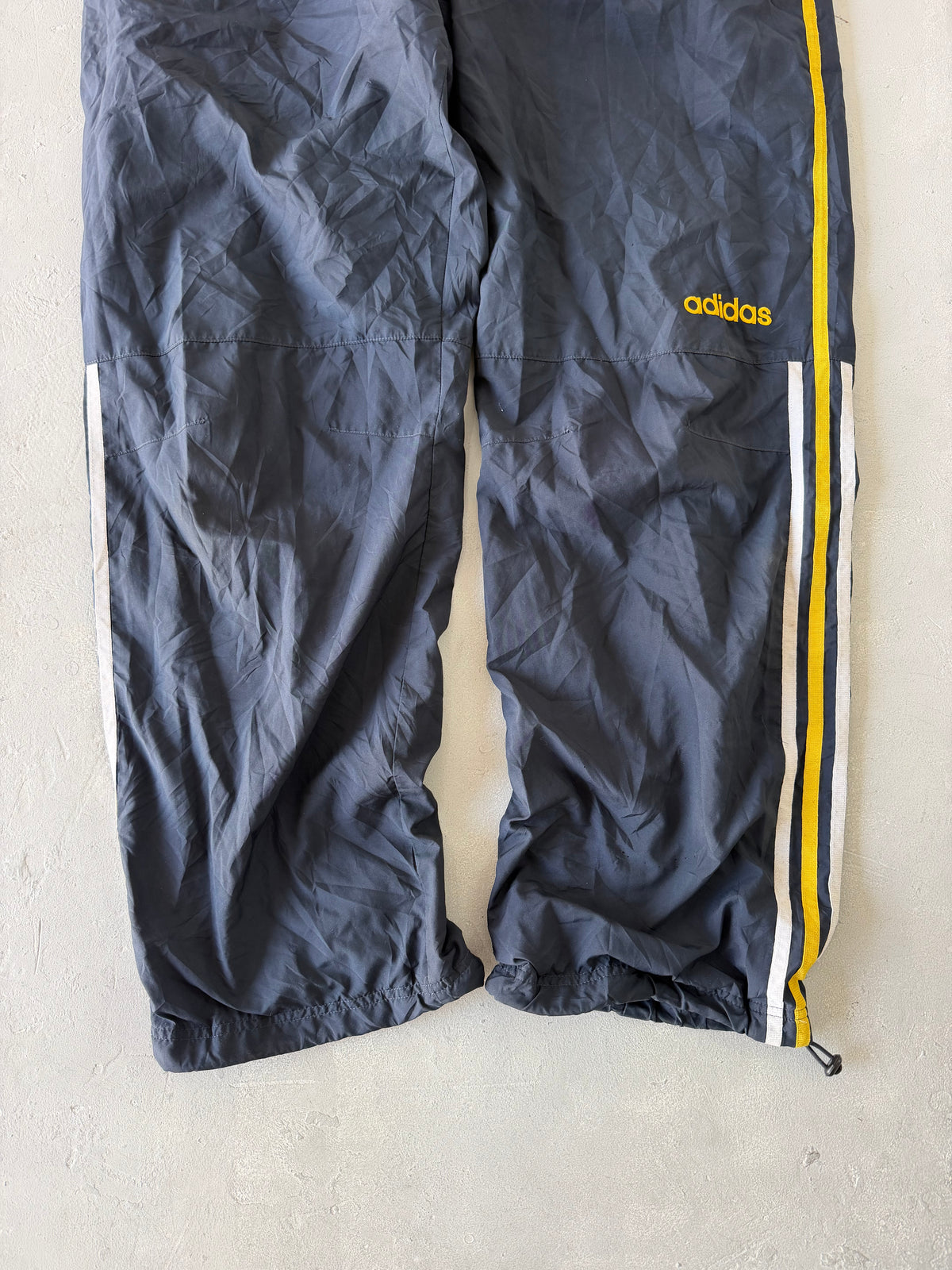 ADIDAS STRIPED TRACK PANT - L