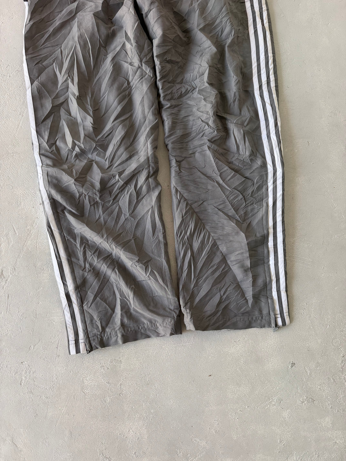 ADIDAS STRIPED TRACK PANT - L