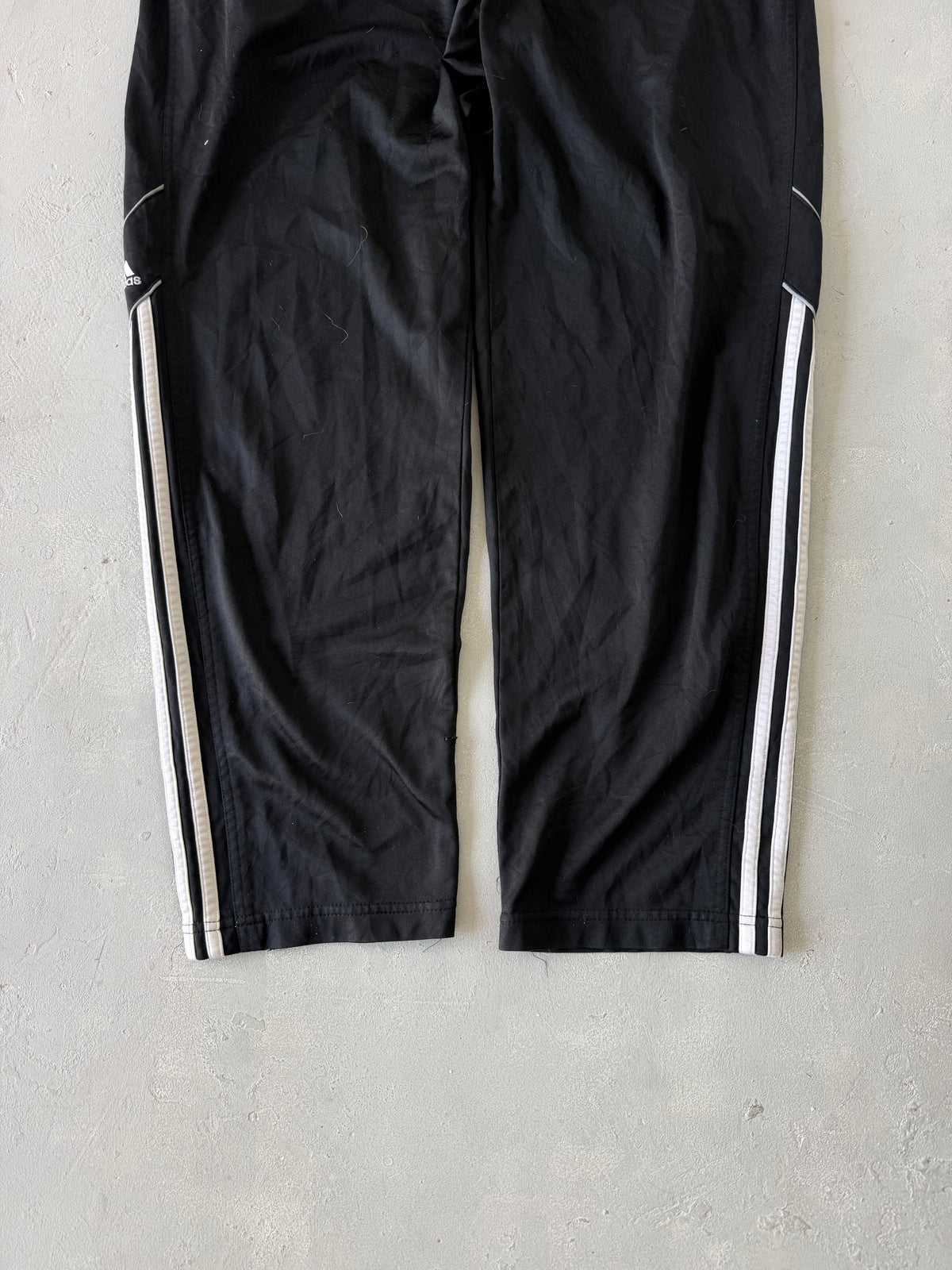 ADIDAS STRIPED TRACK PANT - XL
