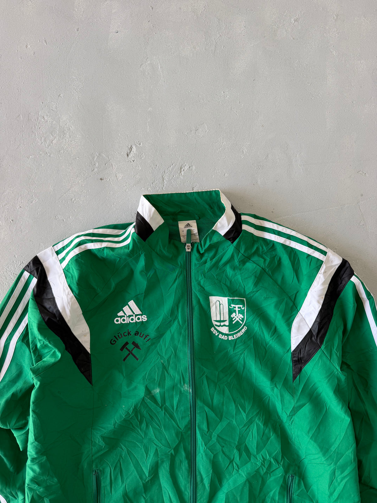 ADIDAS STRIPED JACKET - XL